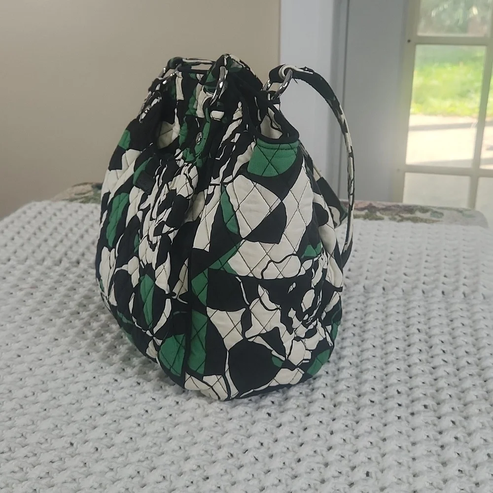 Vera Bradley black, white and greenfloral multicolor shoulder bag zipper closure